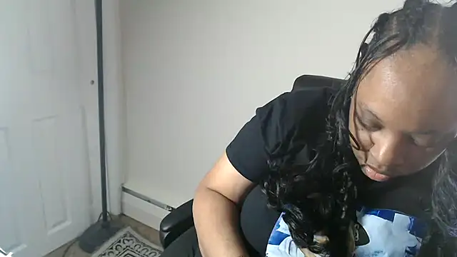 Sexymona1218 现场XXX聊天