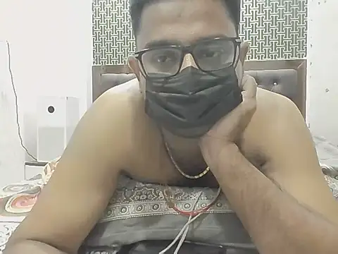 hotindianstud 现场XXX聊天