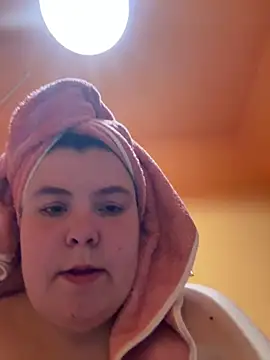 kinga2520 webcam show