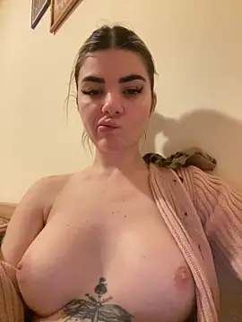 Gretadoll Adlı Modelin Canlı XXX Sohbeti