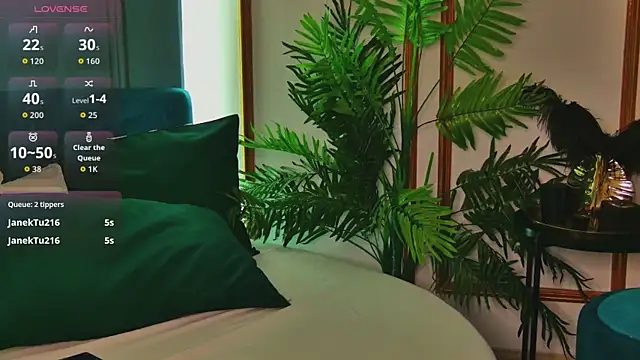 LuisaFaye's Live XXX Chat