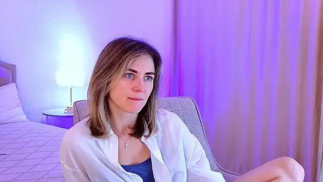 EmeraldGlowのライブXXXチャット