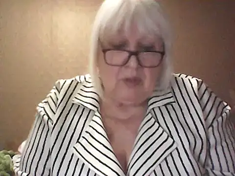 Alexia64231's Webcam Show