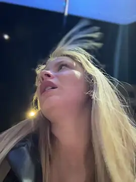 แชท XXX สดของ AnastasiaAniess