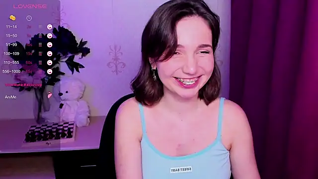 Chat +18 de KindHazelHere_ ao vivo