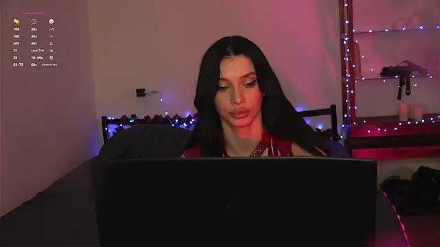 Olivia_Faye élő XXX-chatje