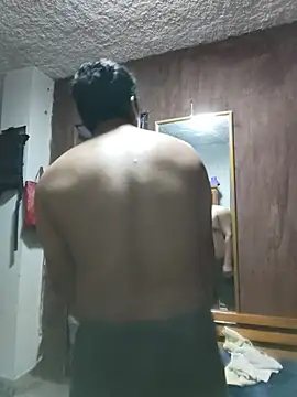 Chat XXX en directo de ChicoHot2503