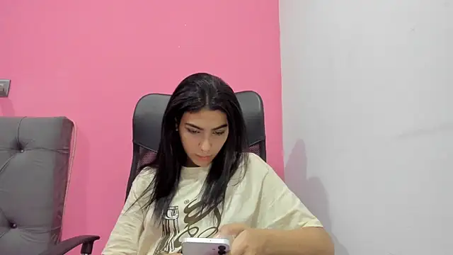 ariloe_quintero's Live XXX Chat