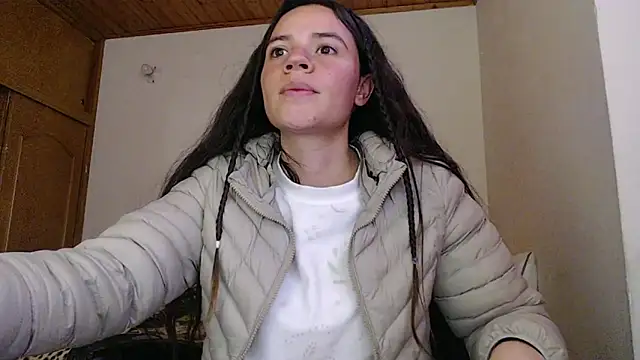 Shanel_Lozano 现场XXX聊天