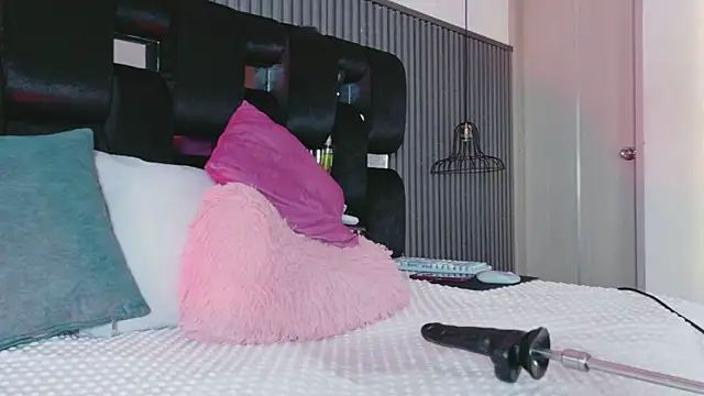 Chatroom XXX en direct de levana1