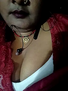 Czat XXX na żywo – DIVYA_JI8