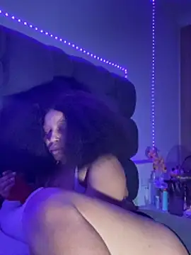 Czat XXX na żywo – Diamondpussy97