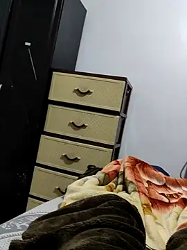 Chatroom XXX en direct de JoyousArray85