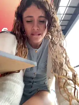 alana15 即時 XXX 聊天