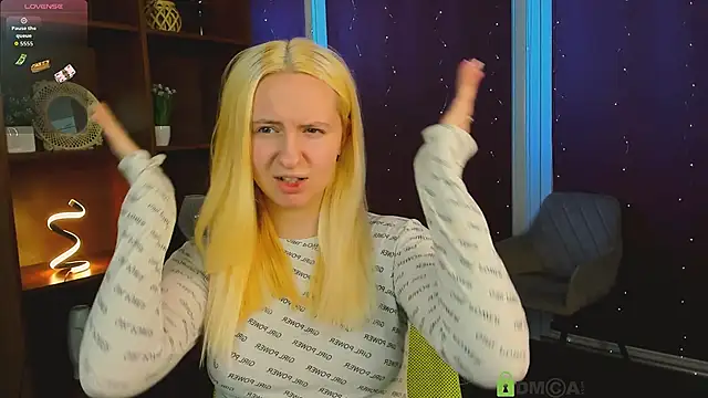 mila_glow1's Live XXX Chat