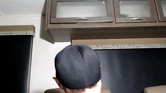 ThickD2C webkamerás műsora