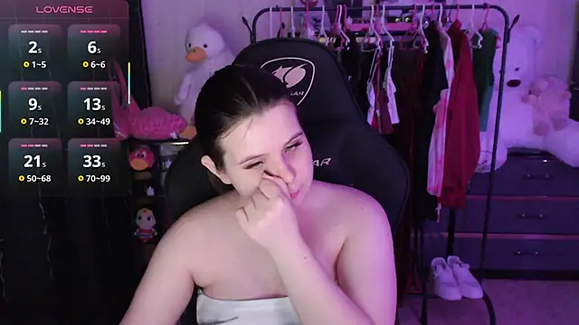 AmyVibess' Live XXX Chat