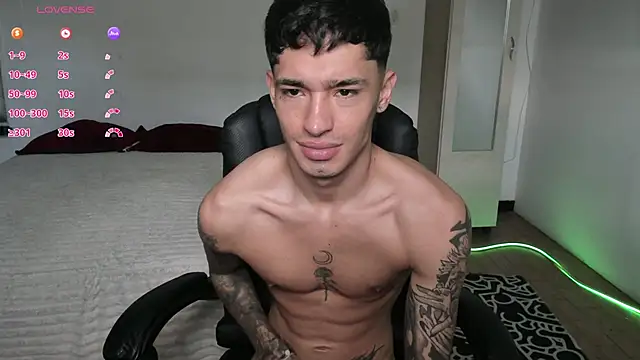 Damon__333 webcam show