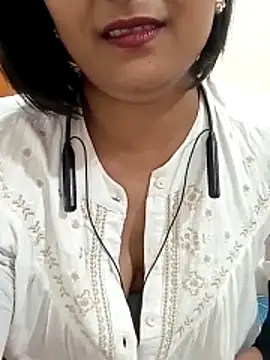 Chat XXX en directo de Queen_Kushi4