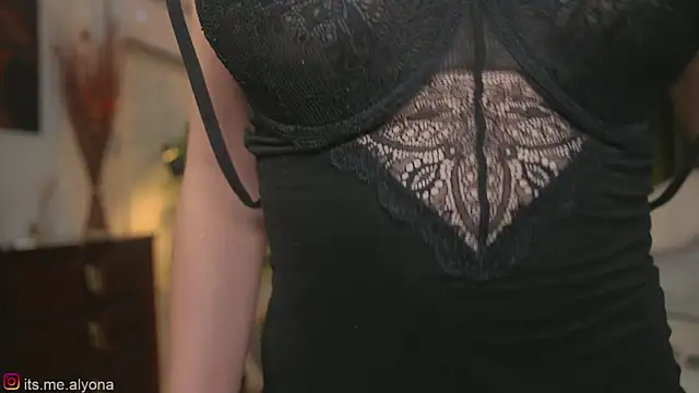 Alyonaqueen_n Live XXX chat