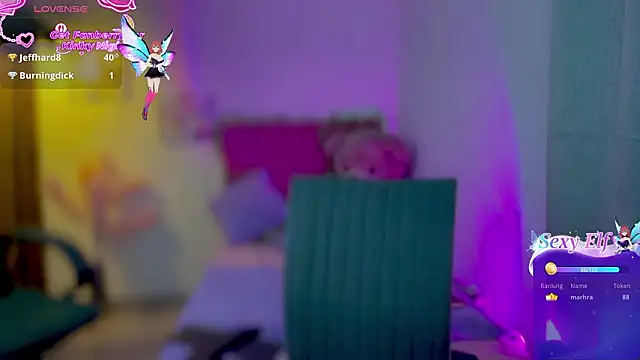 Show modela MarcellaGriffin na web-kameri