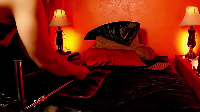 JenniferCD: онлайн-секс-чат