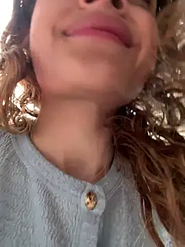 alana15: онлайн-секс-чат