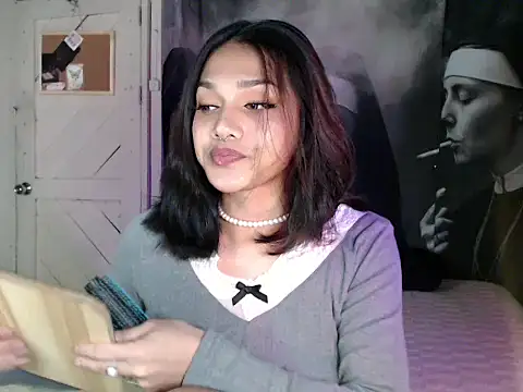 itsmekarinaaa Adlı Modelin Canlı XXX Sohbeti