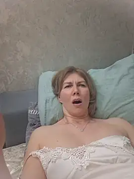 stellahere8's Live XXX Chat