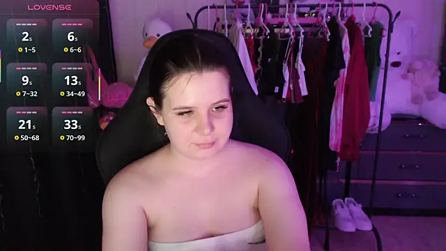 AmyVibessのライブXXXチャット