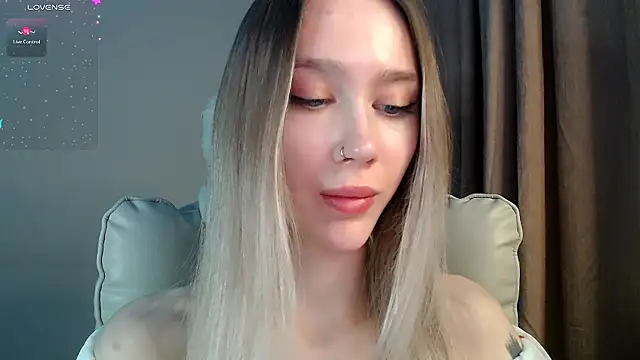 Des_ch Chat XXX live