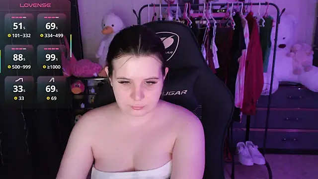 AmyVibess' Live XXX Chat