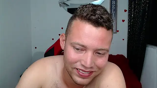 Вебкам-шоу sven_fox723