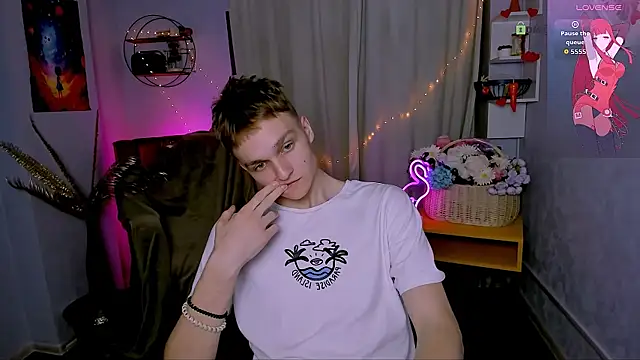 Вебкам-шоу john_lik