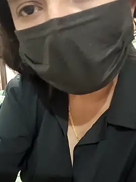 Panel11のライブXXXチャット