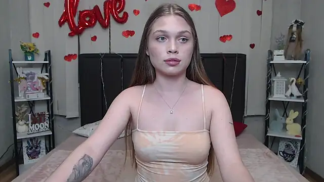 LaraPika Live XXX-chat
