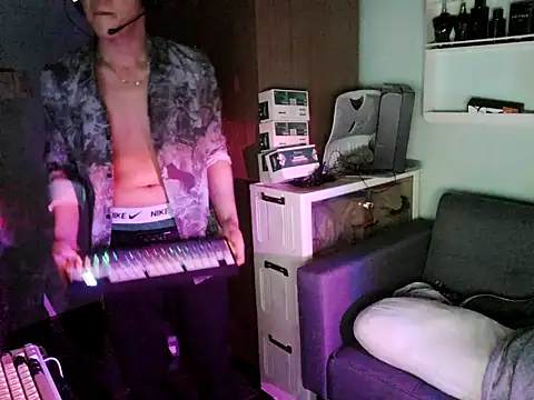 Chatroom XXX en direct de boyhigh1997