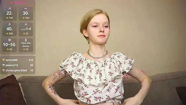 ToyaPletz's Live XXX Chat