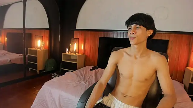 Cheys_Mast's Live XXX Chat