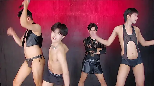 Queen-Vibe Webcamshow