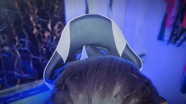 Guxplo_ Chat XXX in diretta