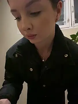 KrisMagnoly Chat XXX in diretta