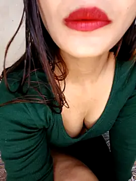 xpihun Live XXX chat