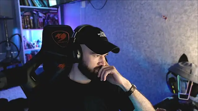 _Mostly_ Chat XXX live