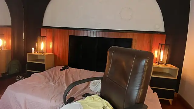 Cheys_Mast – Naživo XXX chat