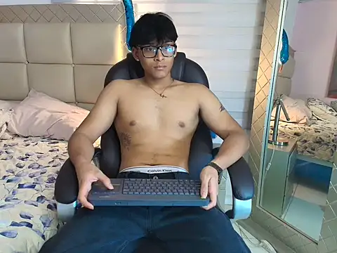 mathias_oberlin: онлайн-секс-чат