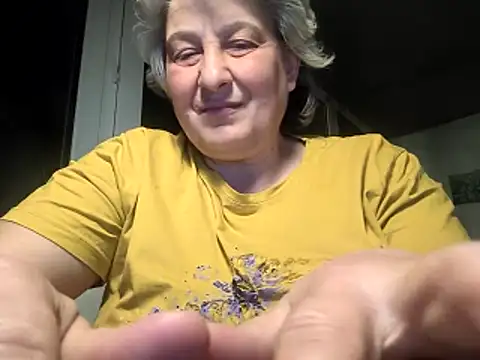 ExquisiteMature's Live XXX Chat