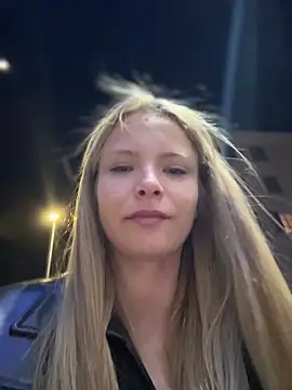 Chatroom XXX en direct de AnastasiaAniess