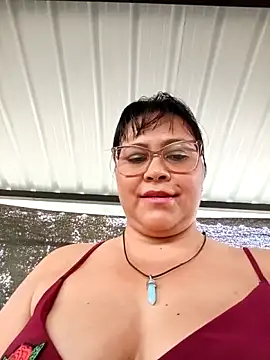 Chat XXX en directo de Dirty-Momm-Divorced-Hot