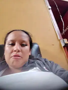 Chat XXX en directo de You-sexy-starr